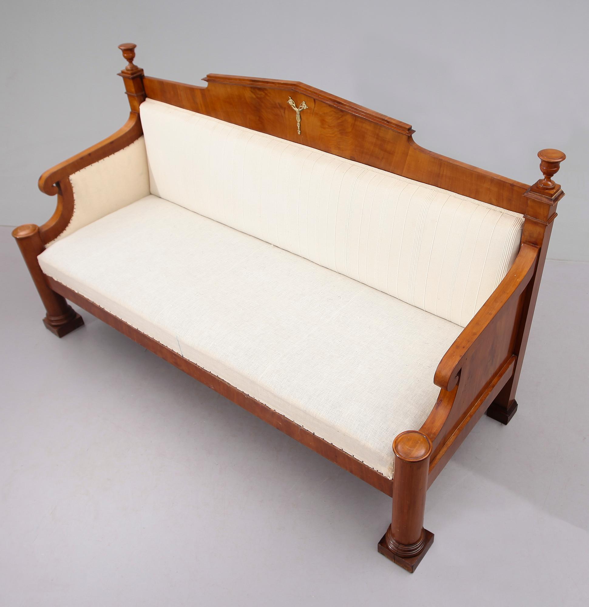 SOFFA, Baltikum, empire, 1800-talets första hälft.