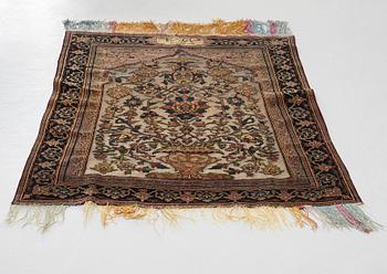 A RUG, an antique/semi-antique silk Kashan Souf, probably Motachem,  ca 112,5 x 100-93 cm.