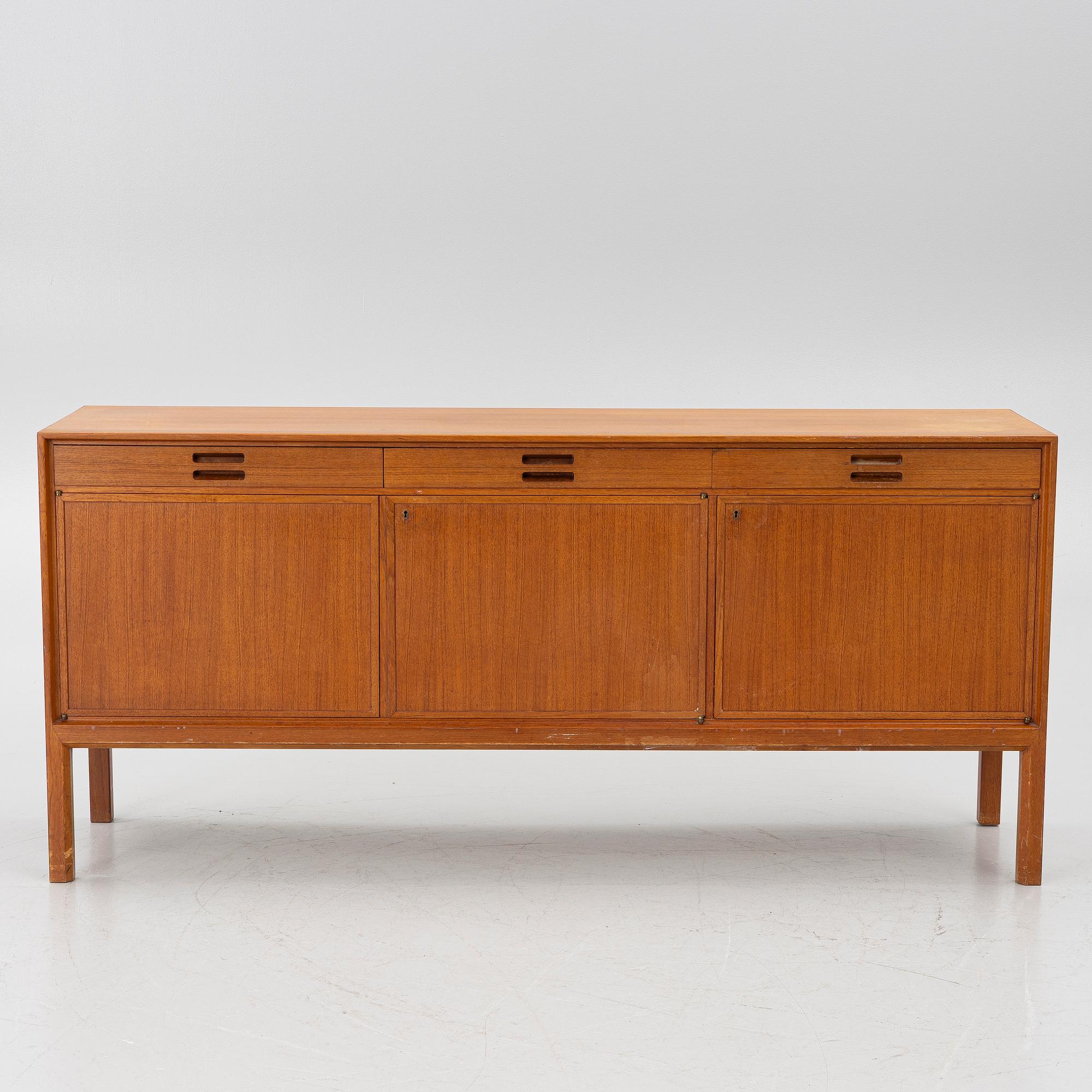 Bertil Fridhagen, Sideboard, ‘Dinett’, Bodafors, 1960s.