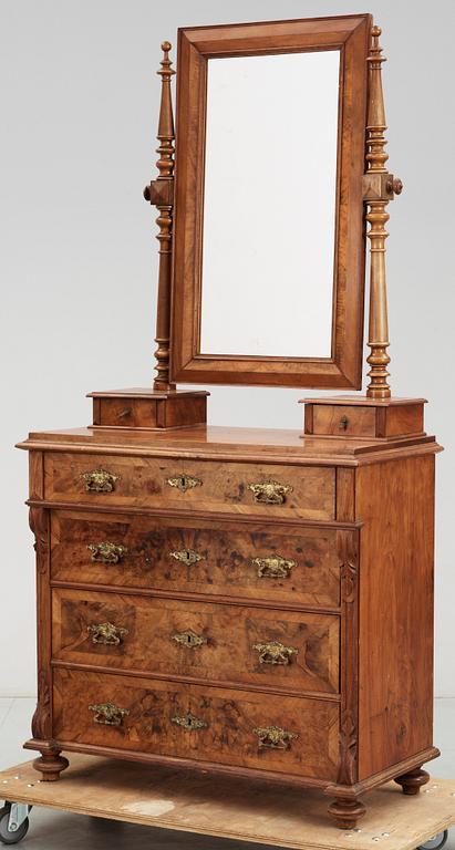 BYRÅ MED SPEGEL. nyrenässans, 1800/1900-tal.