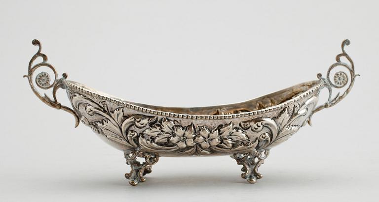 SKÅL, silver, 1800-/1900-tal. Vikt ca 238 g.