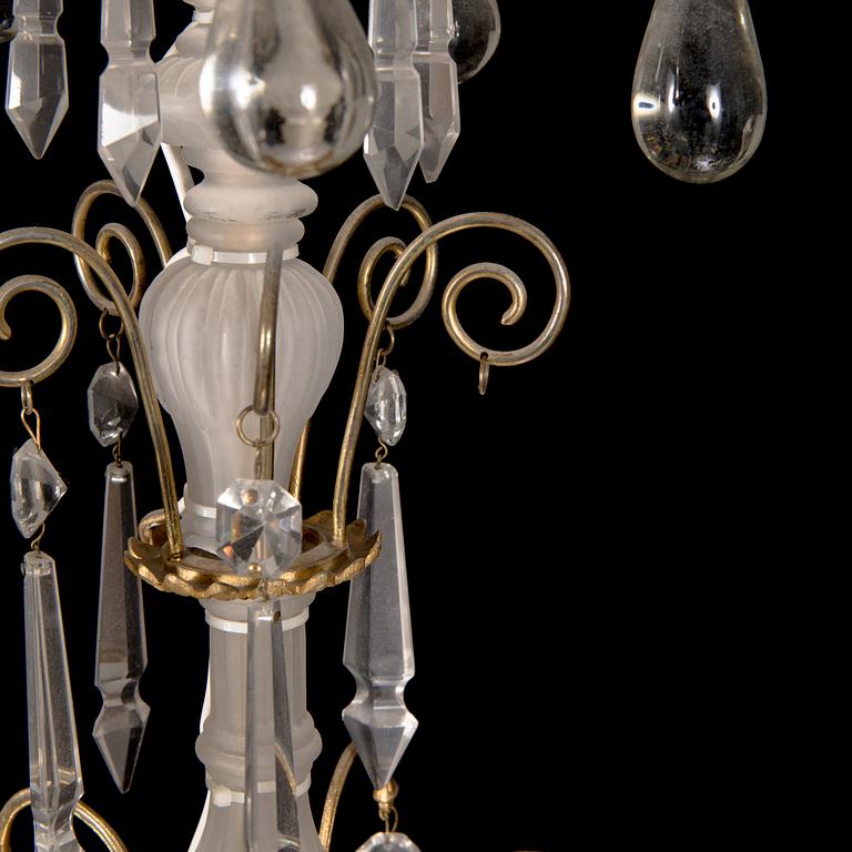 A late 19th-century chandelier.