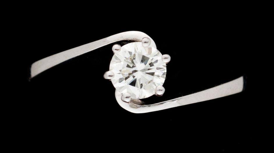 RING, vitguld med diamanter 0,48 ct.