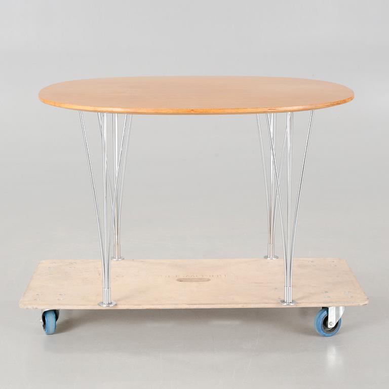 PIET HEIN & BRUNO MATHSSON, bord, "Supercirkel", Mathsson International på licens för Fritz Hansen.