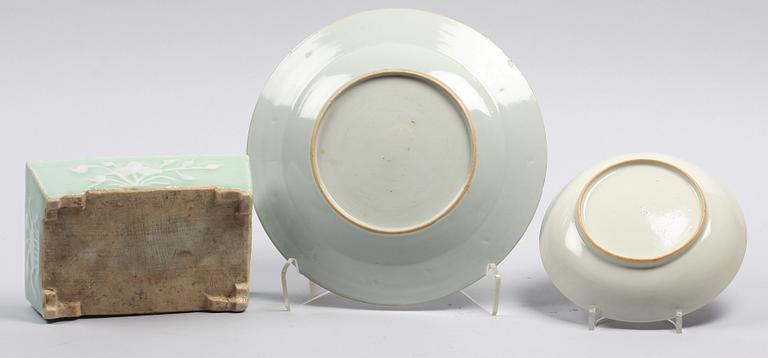 PARTI PORSLIN, 3 delar, Qianlong resp 1800-tal, Kina.
