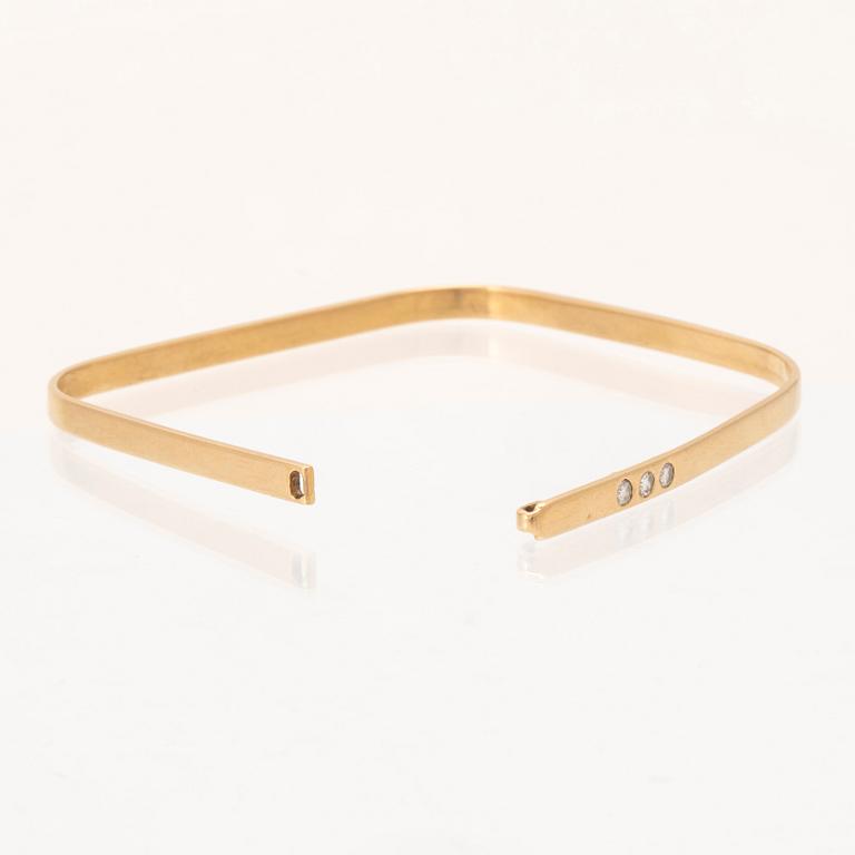 Armband 18K guld med runda briljantslipade diamanter.