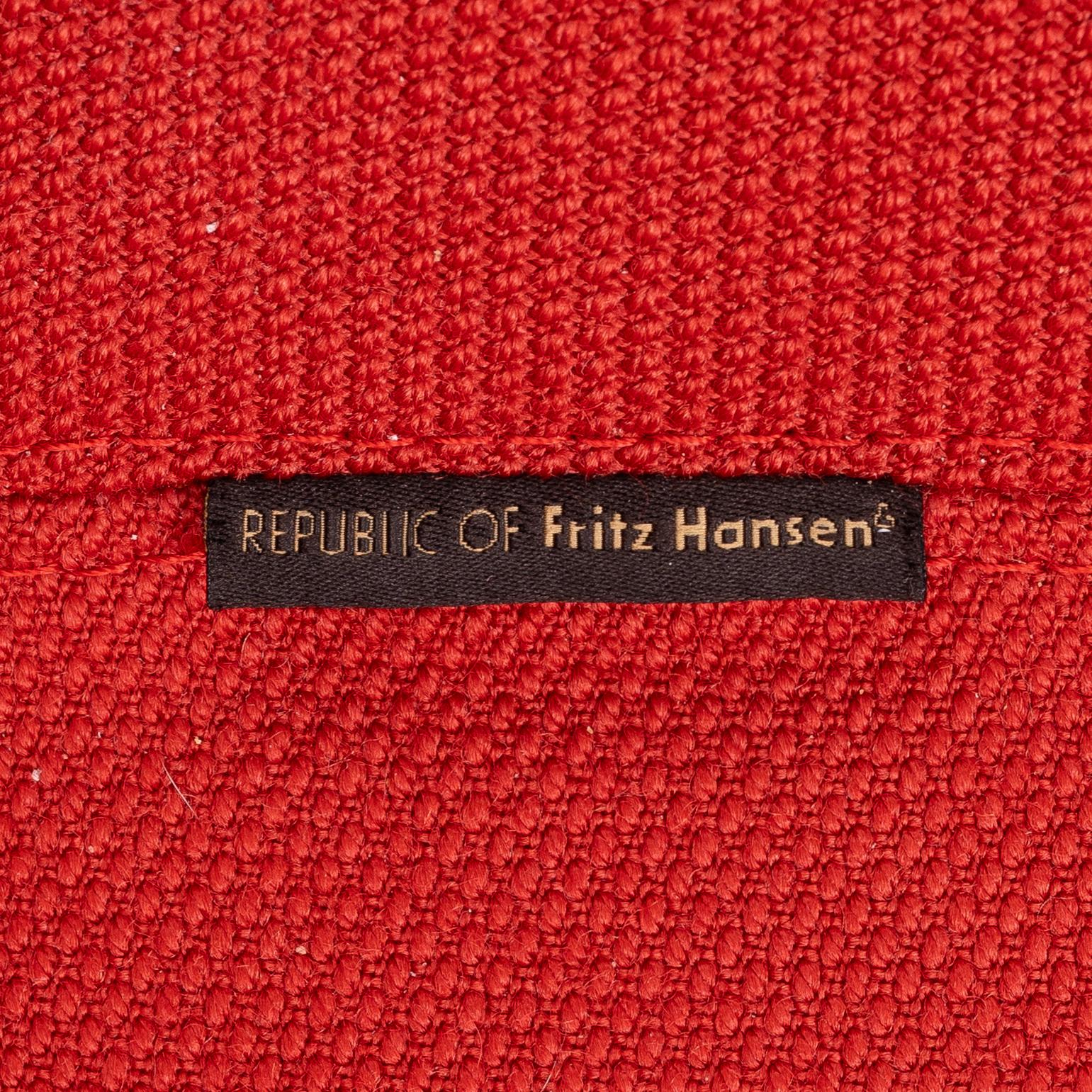 Arne Jacobsen, fåtölj "Ägget", Fritz Hansen, 2014.