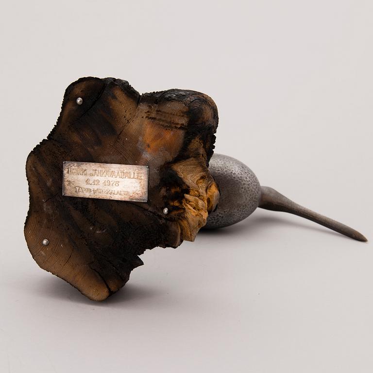 Tapio Wirkkala, Skulptur, "Beckasin" daterad 1.12 1978.