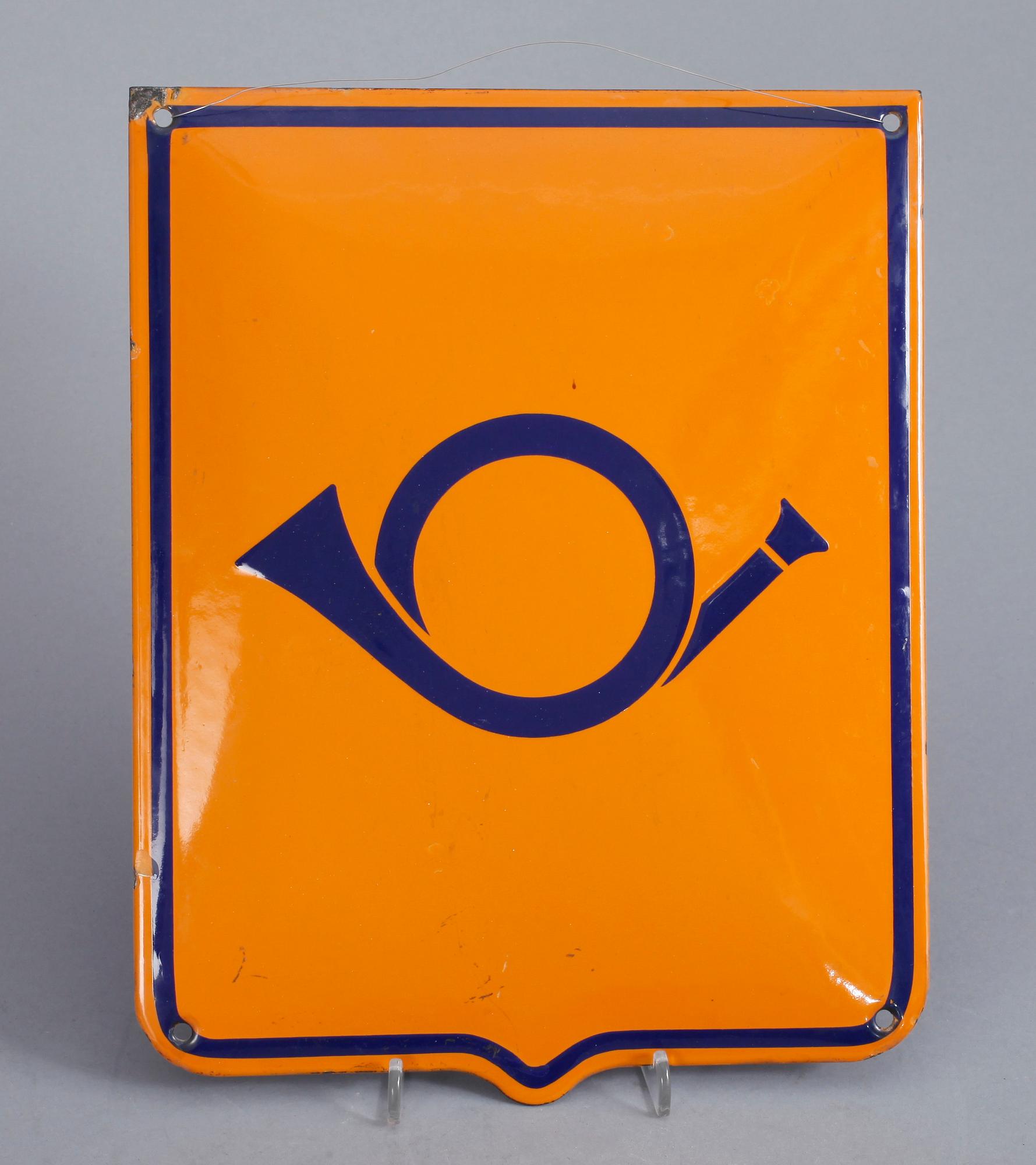 EMALJSKYLTAR, 2 st, "Rikstelefon" samt för Posten. 1900-talets första hälft.