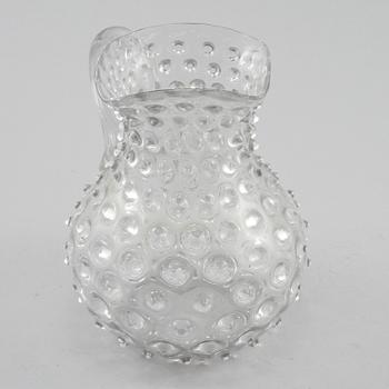 TILLBRINGARE, glas, s.k. Hobnail pitcher, 1900-talets början.