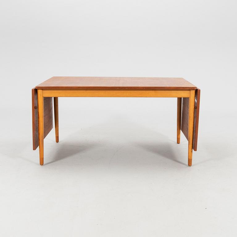 Matbord Svensk Fur 1900-talets andra hälft.