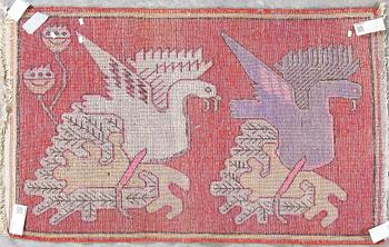 MATTA, old, figural Khotan, Kina, ca 121x75.