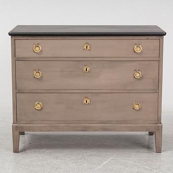 A mid 20th Century chest of drawers.