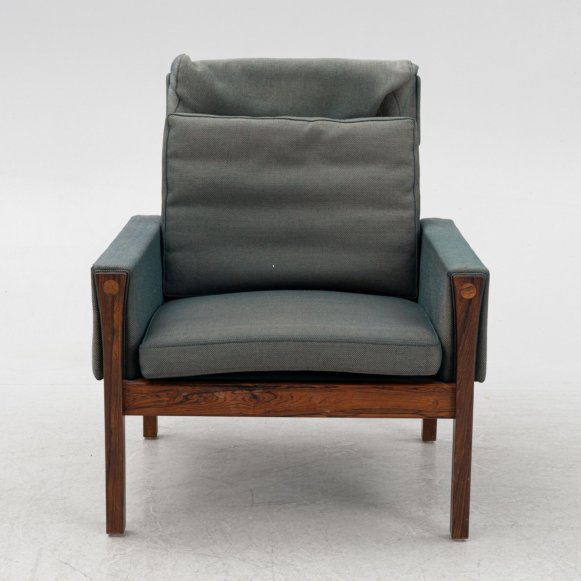 Hans J. Wegner, a model AP62/4 sofa and model AP62/1 armchiar,