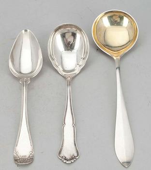 SKEDAR, 3 st olika, silver. Bl.a. Anders Nilsson, Lund, 1915. Sverige och Norge. Tot. vikt ca 188 g.