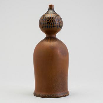 STIG LINDBERG, a stoneware vase, Gustavsberg 1960s.