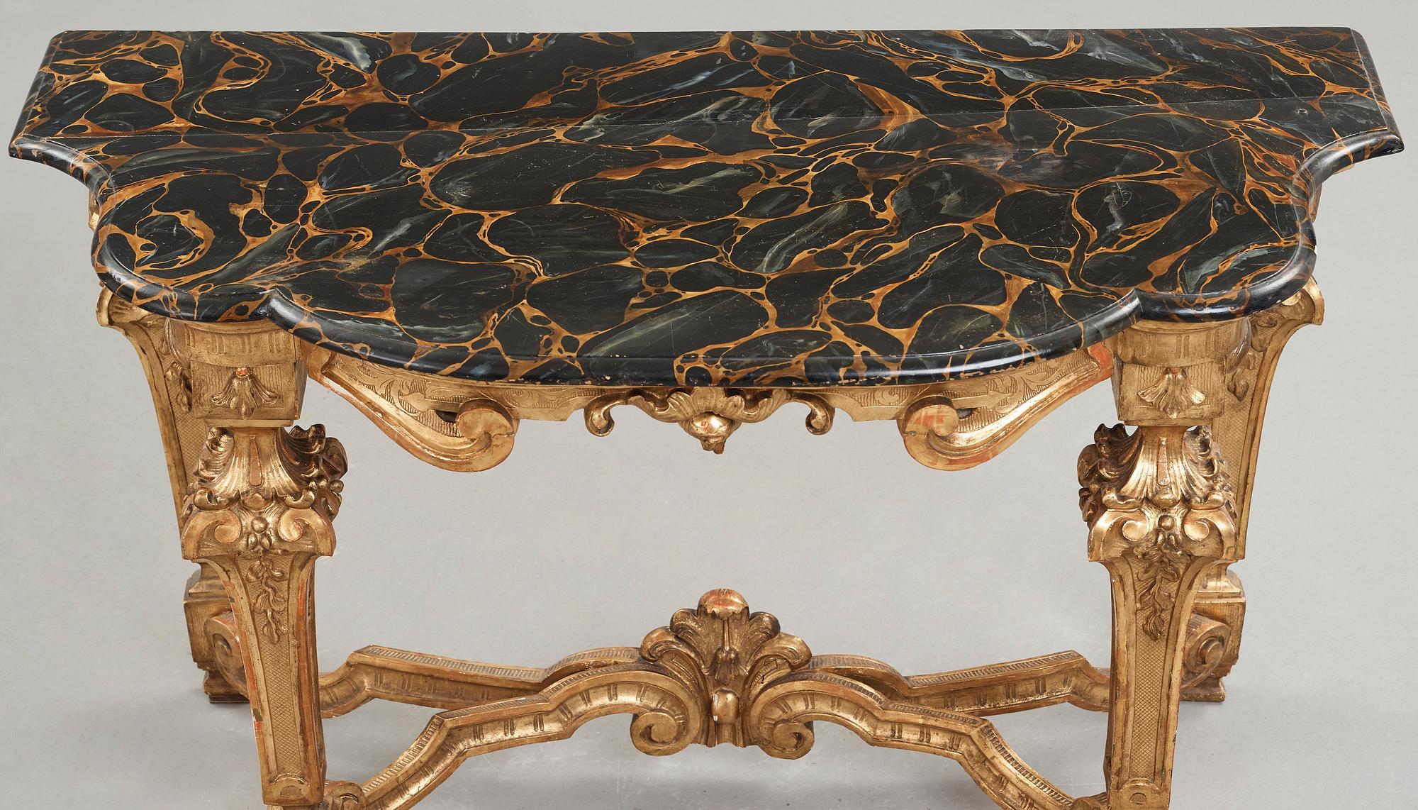 KONSOLBORD, Italien, Régence, 1700-talets första hälft.