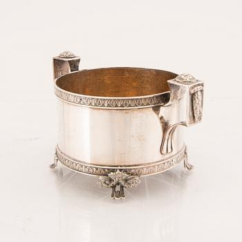 A Swedish 20th century silver sugar bowl Sweden 1904 weight 335 grams.