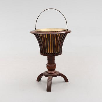 CHAMPAGNEKYLARE, golvmodell, 1800-tal.