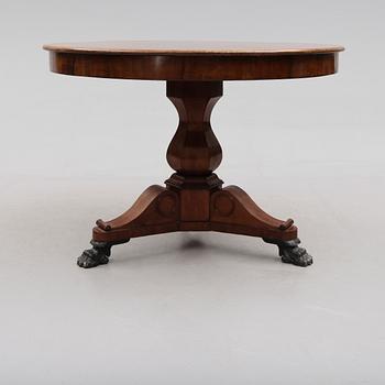 BORD, Karl Johan, 1800-talets mitt.