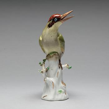 A Meissen figurine of a bird, 1890s.