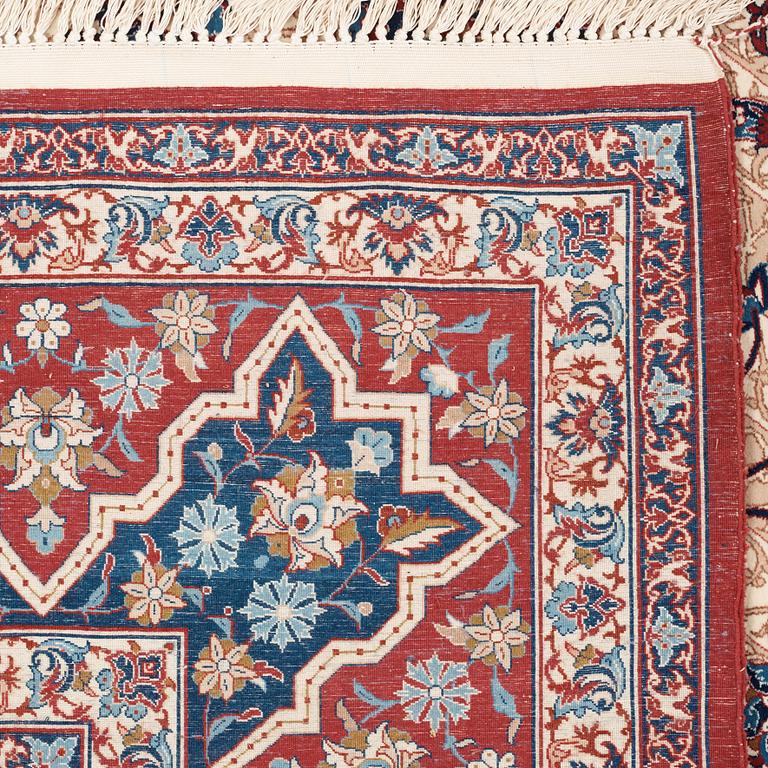 Seirafian, CARPET. Esfahan, Seirafian. 323,5 x 212 cm.