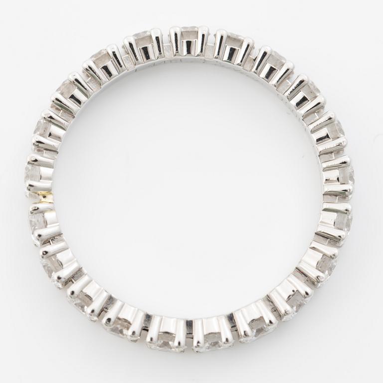 Ring, Cartier, helallians platina med briljantslipade diamanter.