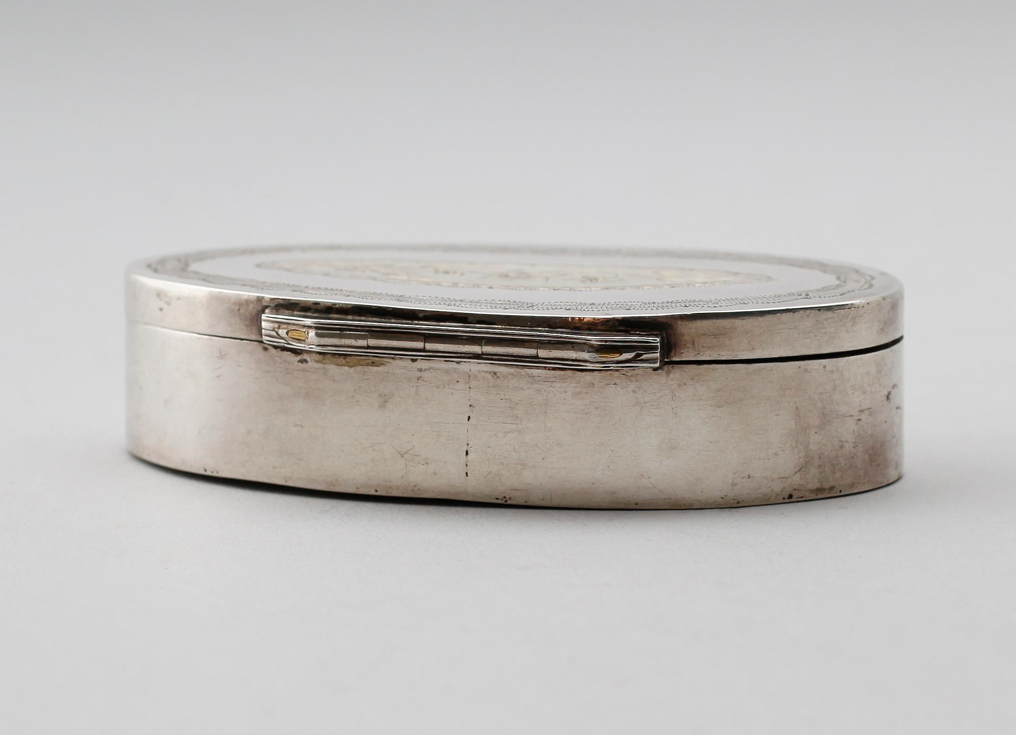 DOSA, silver, August Wilhelm Ahnström, Växjö 1850. Vikt ca 64 gram.