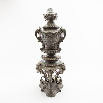 Table lamp, first half of the 20th century.