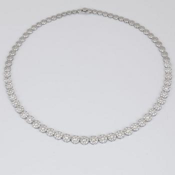 A 9.70 ct brilliant cut diamond collier.