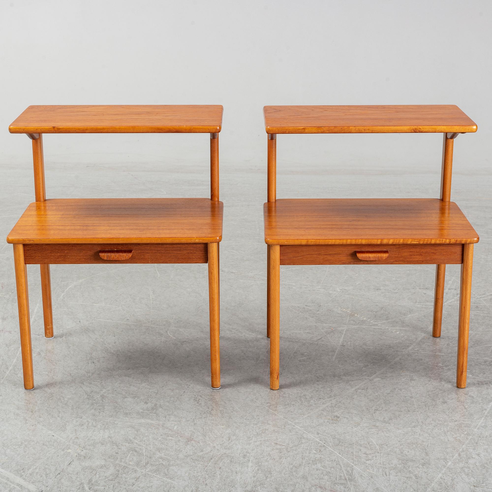 SÄNGBORD, ett par, Svenska Möbelfabrikerna, nr 80, 1950-/60-tal.