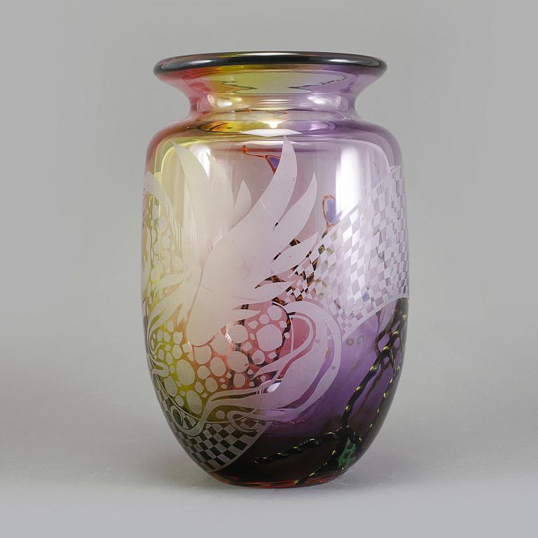 VAS, glas, Kjell Engman, unik, Kosta Boda, 1990-tal.