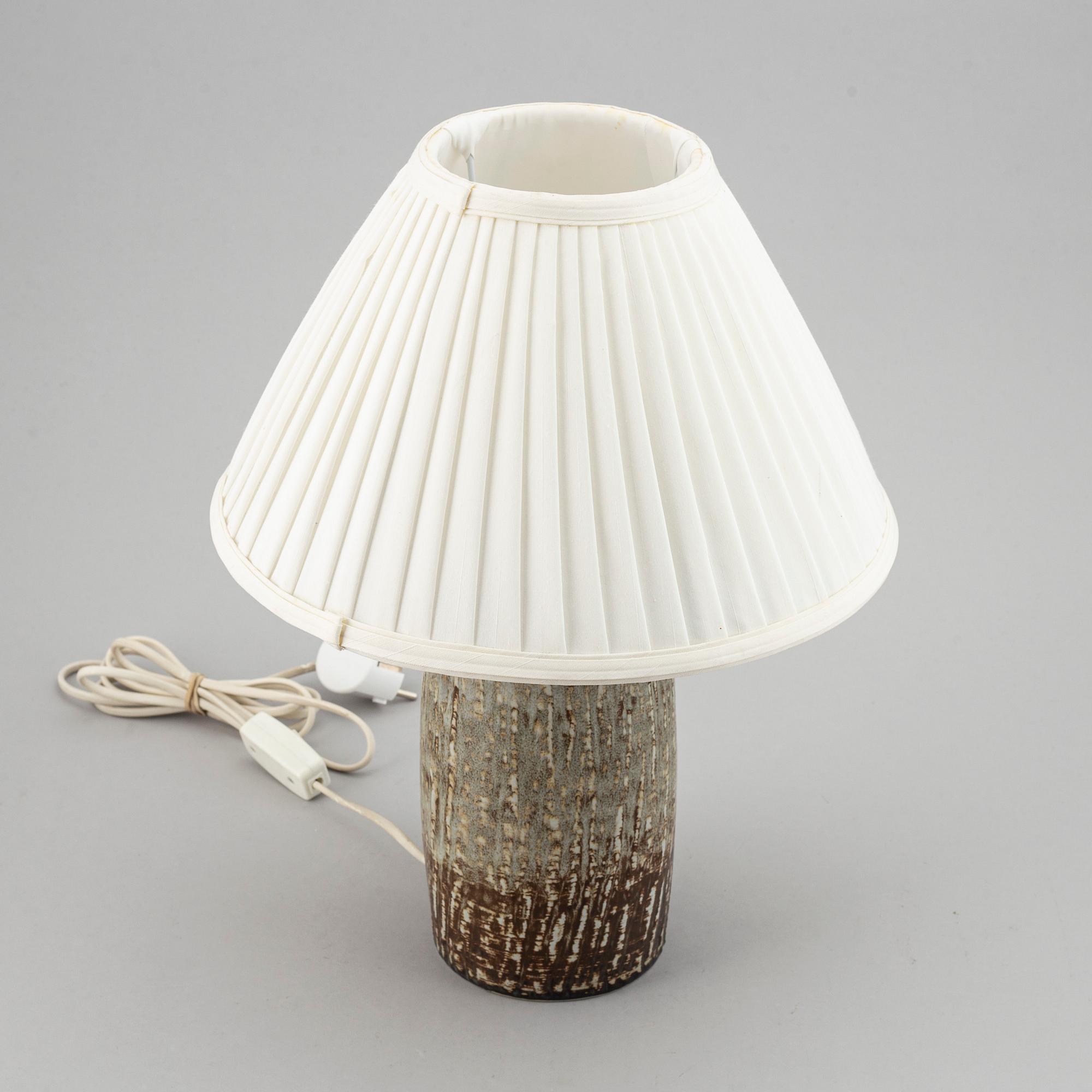 GUNNAR NYLUND, bordslampa, stengods, "Rubus", Rörstrand.