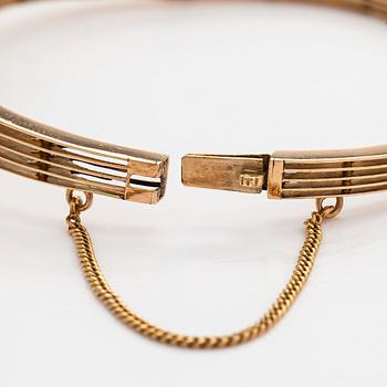 Armring, 14K (56) guld med cabochonslipad turkos och pärlor, Moskva, sent 1800-tal.