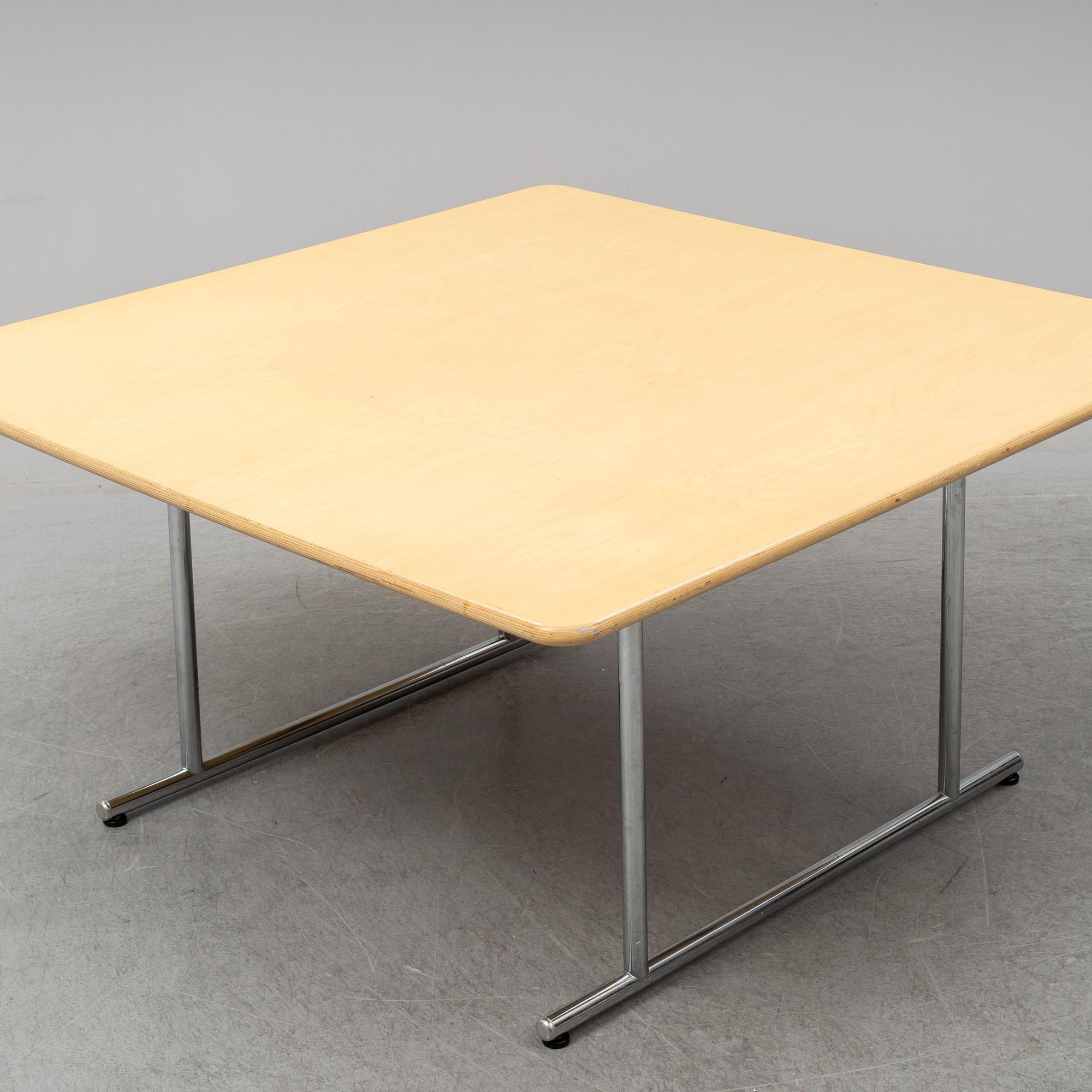 YRJÖ KUKKAPURO, bord, Avarte, Finland, 1980-tal.