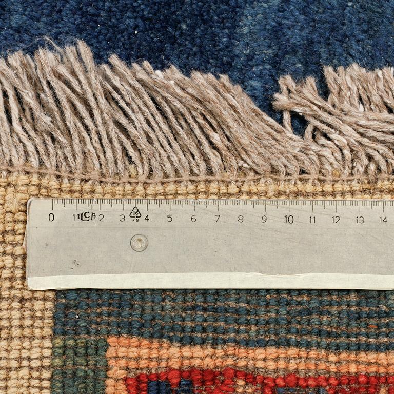 MATTA, Gabbeh, 273 x 220 cm.