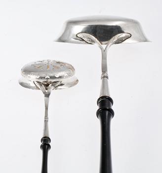 SOPPSLEV samt STRÖSKED, silver, bl.a. Jonas Lindberg. 1800-tal. Total vikt ca 92 g.