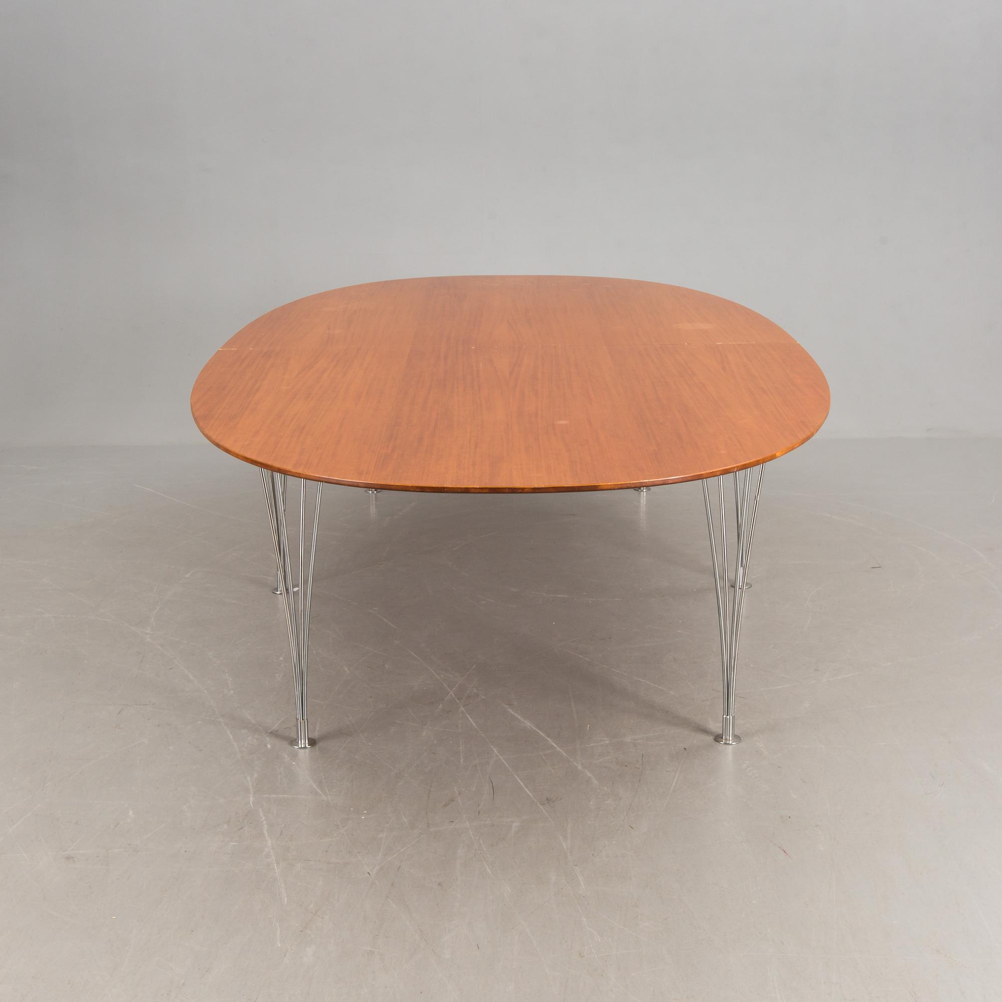 BORD, "Superelips", Bruno Mathsson International, Bruno Mathsson och Piet Hein för Fritz Hansen, 1900-talets andra hälft.