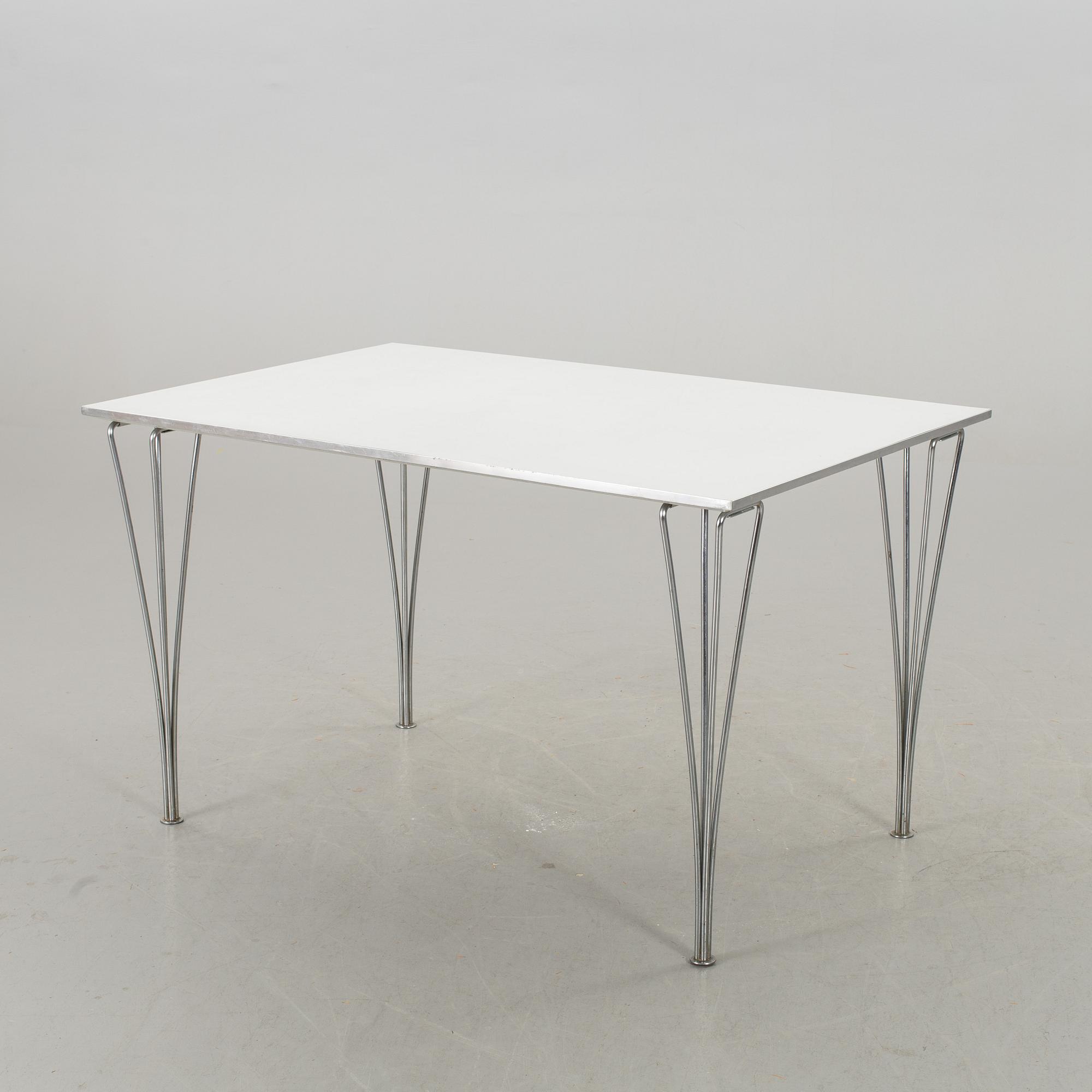 BRUNO MATHSSON & PIET HEIN, bord, för Fritz Hansen. 1981.