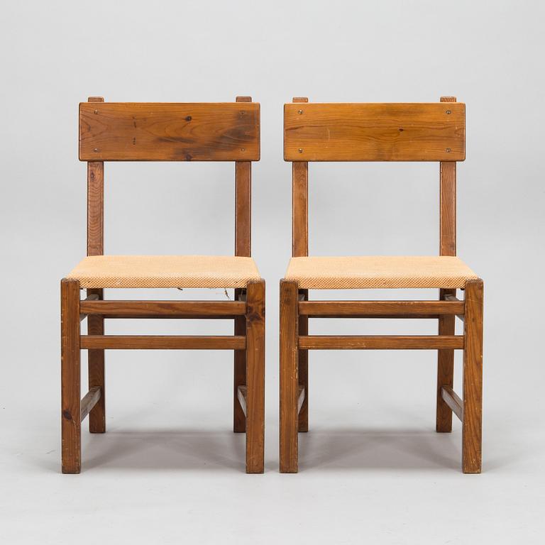 Aino Aalto, Four 1940's '1061D' chairs for O.Y. Huonekalu-ja Rakennustyötehdas A.B.