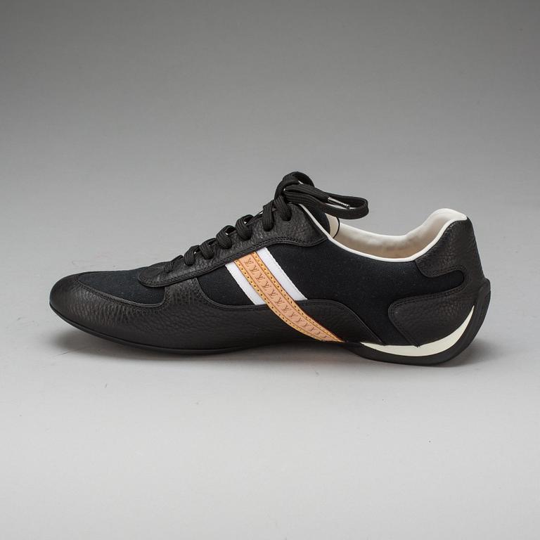 SKOR, Louis Vuitton.