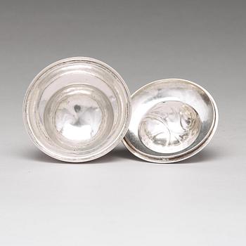 Georg Jensen, a "Blossom" sugarbowl and creamer, Copenhagen 1919-21, 830/1000 silver.