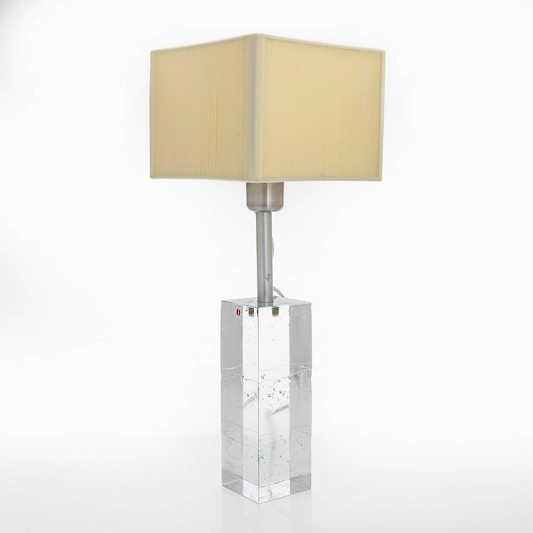 Oiva Toikka, A tablelamp for Iittala, signed Oiva Toikka Nuutajärvi.