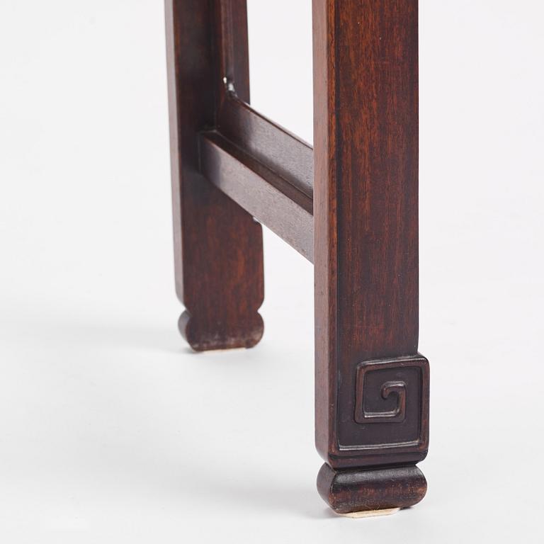 Altarbord, hardwood. Sen Qingdynasti.