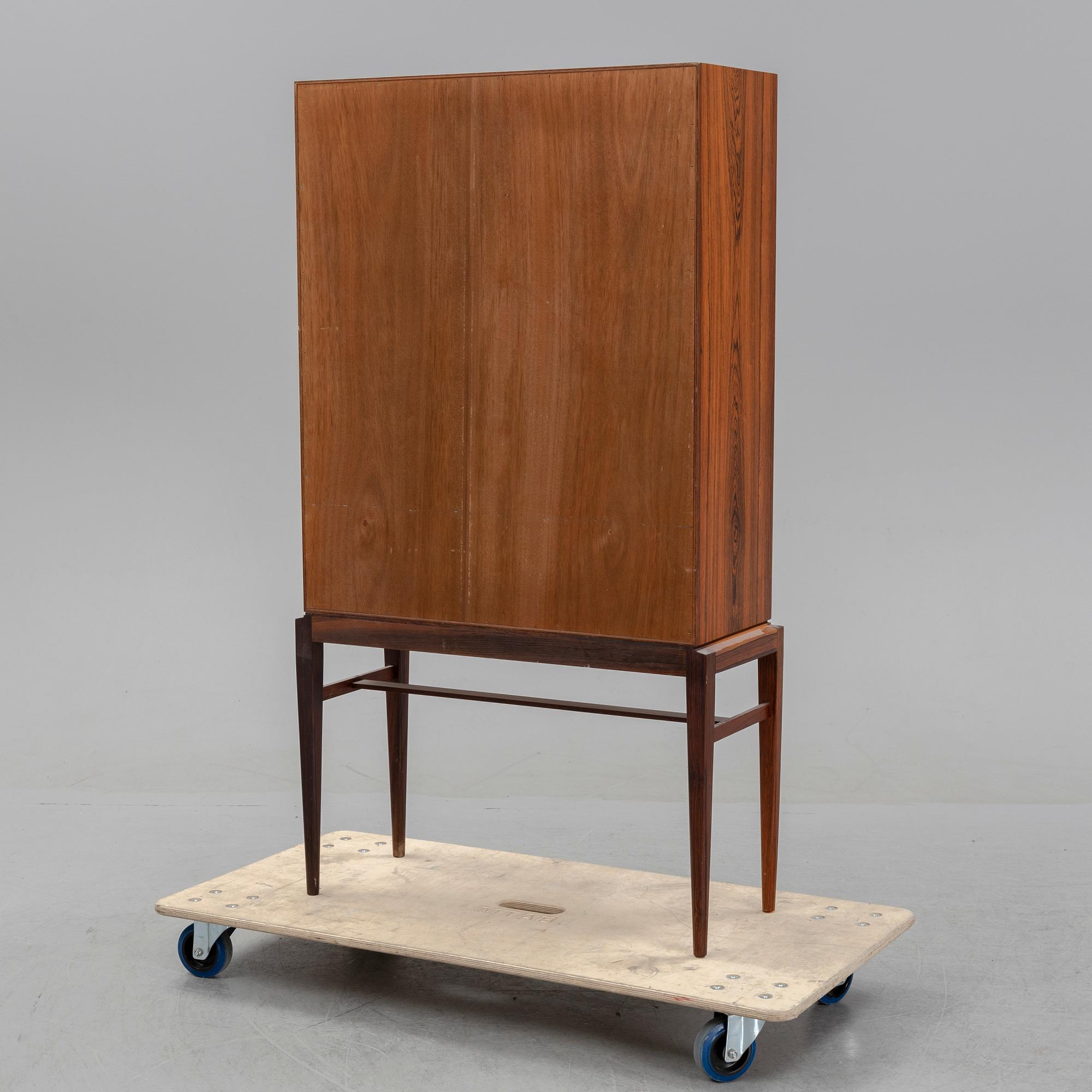 A 'Cortina' vitrine cabinet by Svante Skogh, designed around the year 1956.
