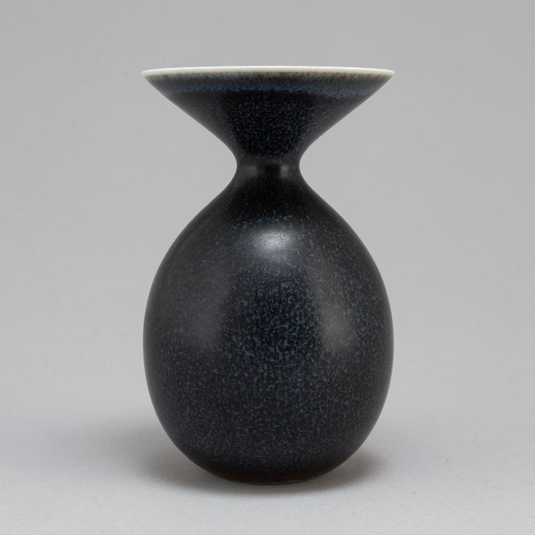 CARL-HARRY STÅLHANE, a unique stoneware vase, Rörstrand 1954.