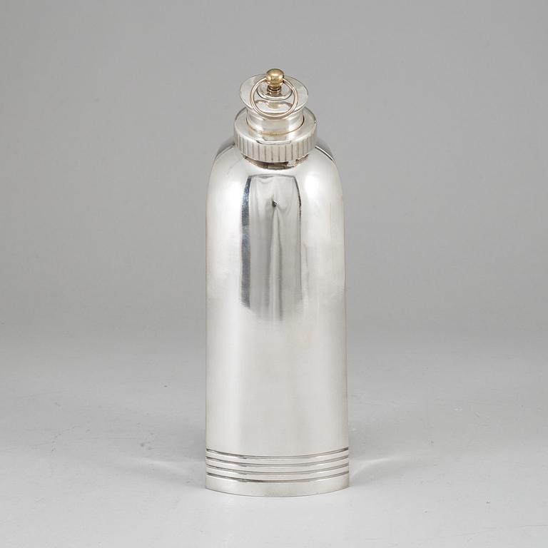 FOLKE ARSTRÖM, a silverplated shaker, GAB.