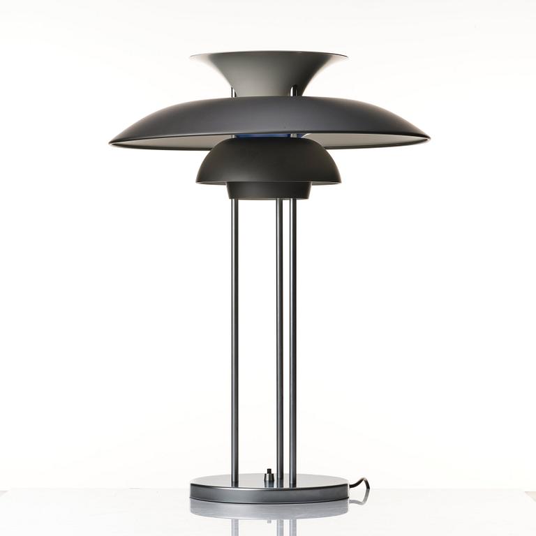Poul Henningsen, a pair of table lamps, "PH-5", Louis Poulsen, Denmark.