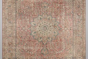 Matta, Persisk, vintage design, ca 268 x 179 cm.