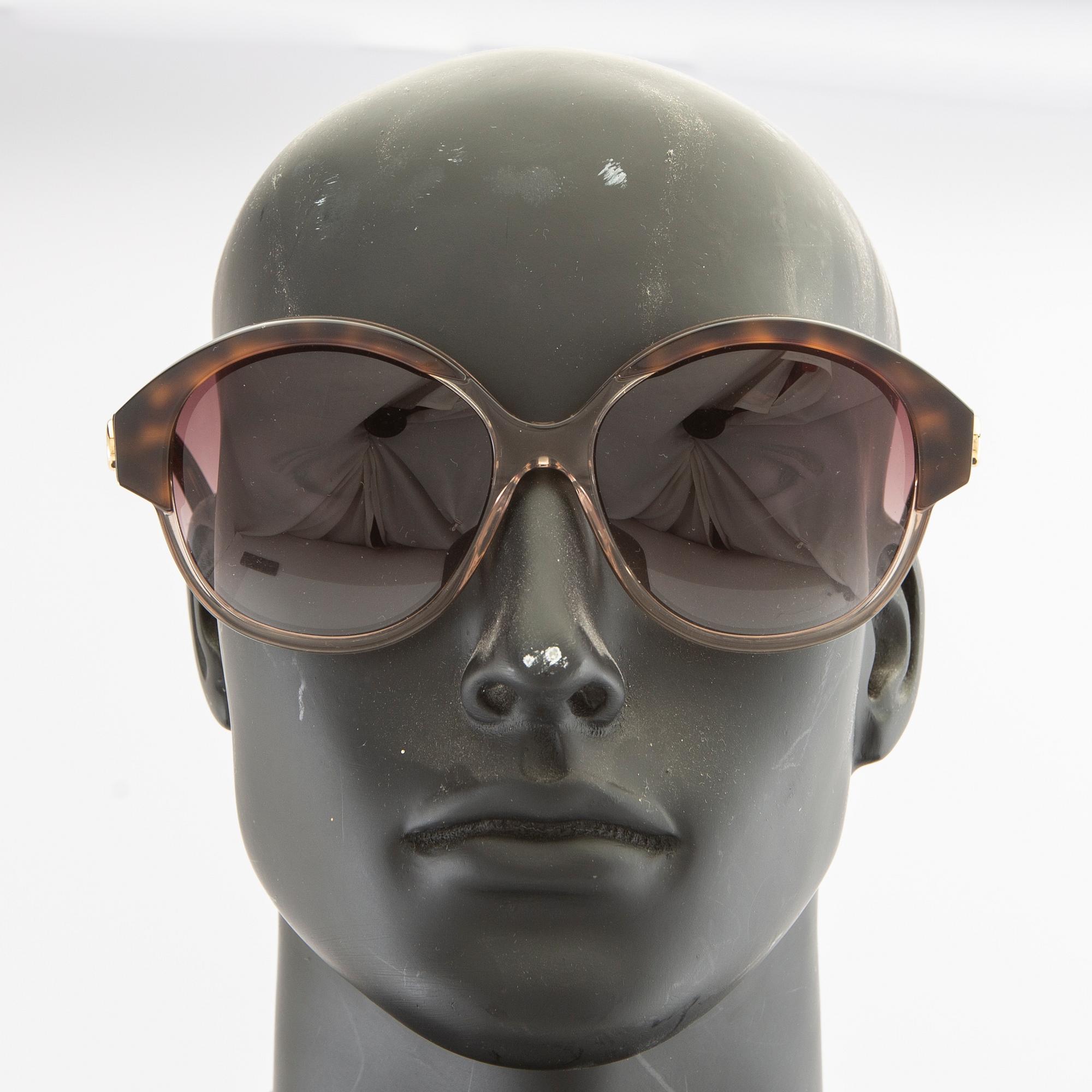 Céline, sunglasses.